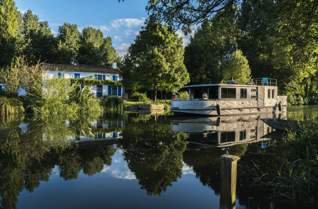 Expedition-fluviale-dans-le-marais-poitevin-credit-kryzalid-pnr-marais-poitevin-5 – grande taille